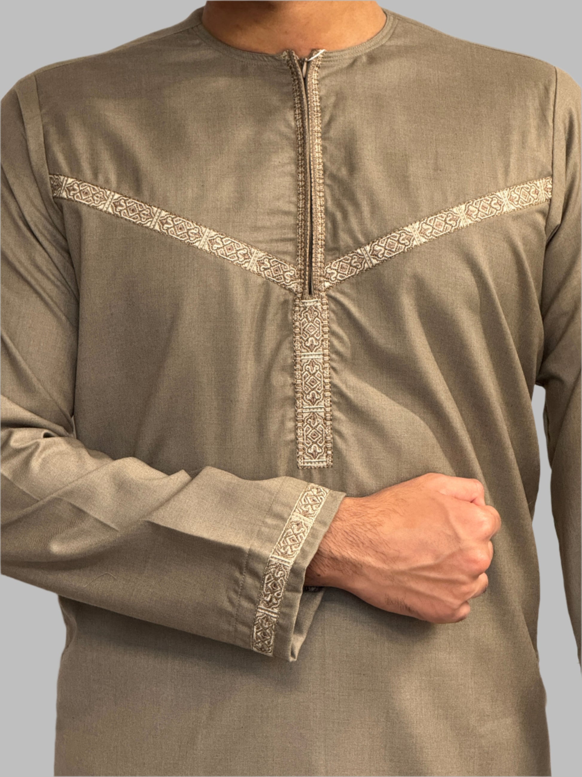 Men's Embroidery Zain Thobe Winter Material Stone Close Up