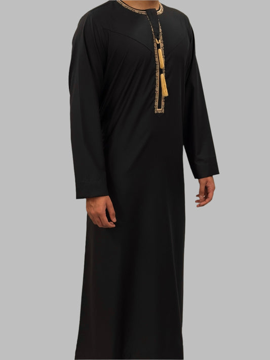 Men's Premium Embroidery Thobe Black Side View