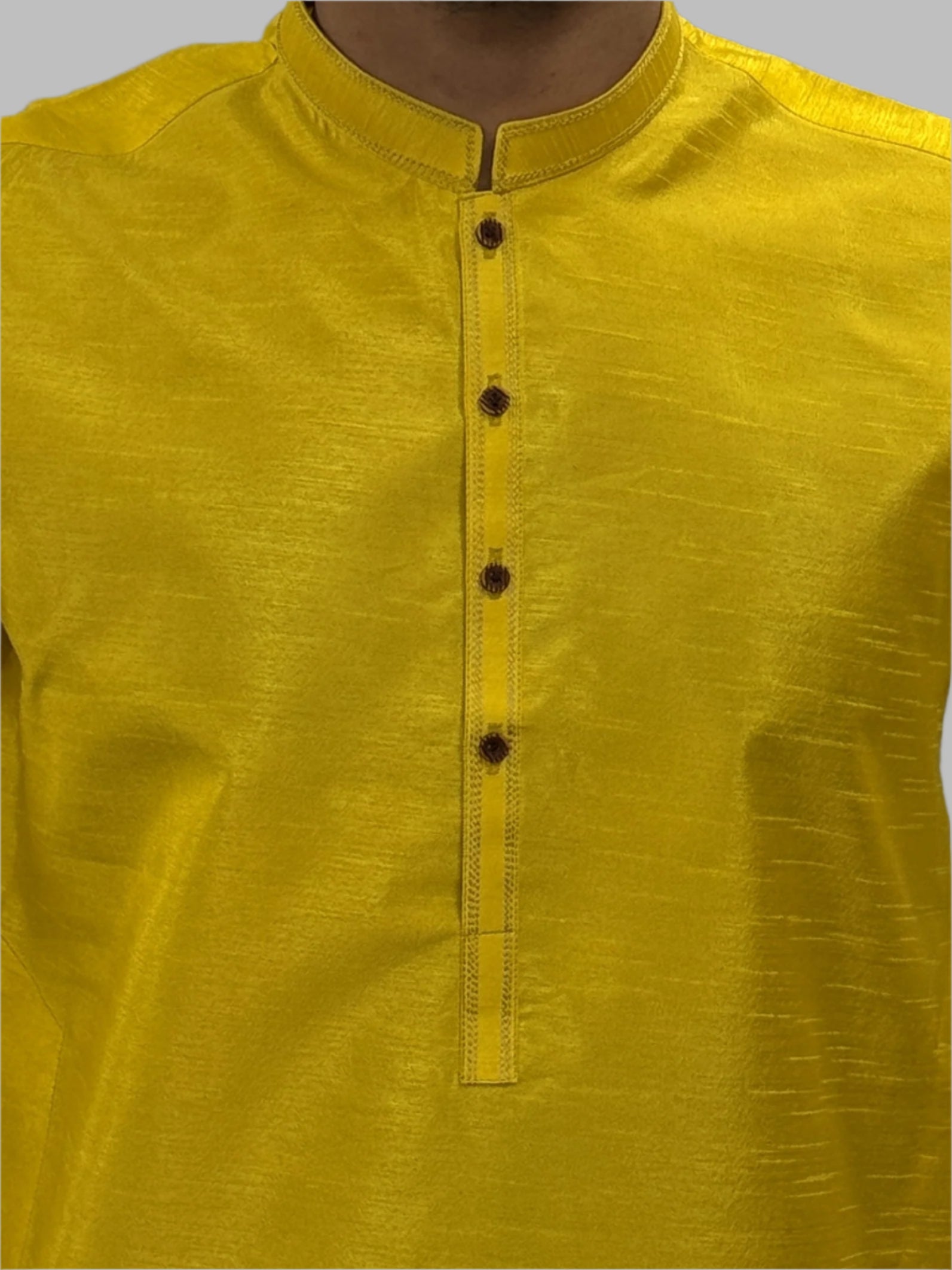 Yellow_Plain_Silky_Close_Up