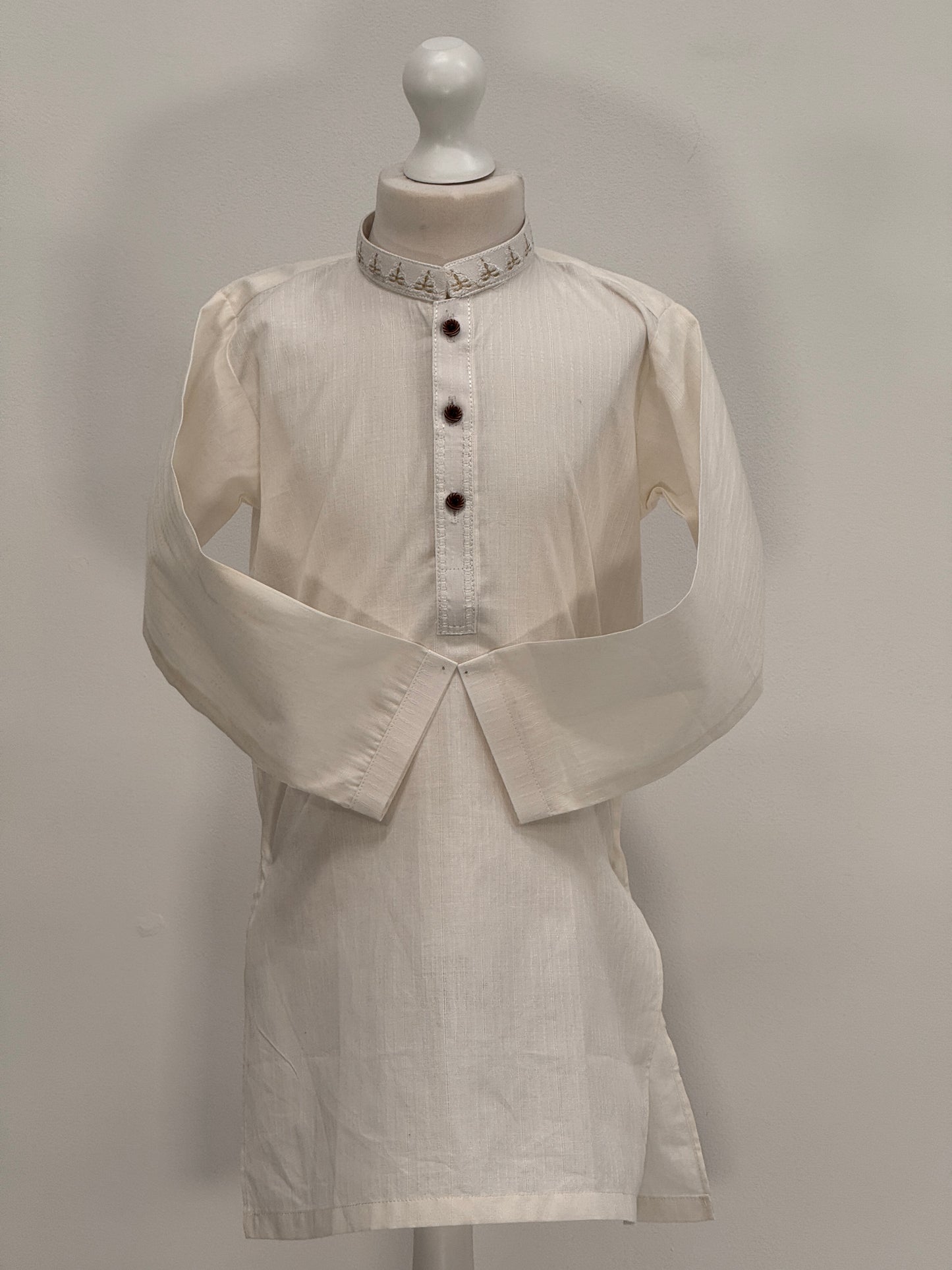 Boys Off White Kurta with Placket Embroidery