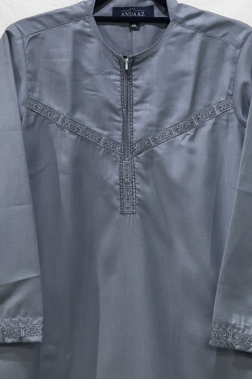 Grey Thobe Detail - No Creases