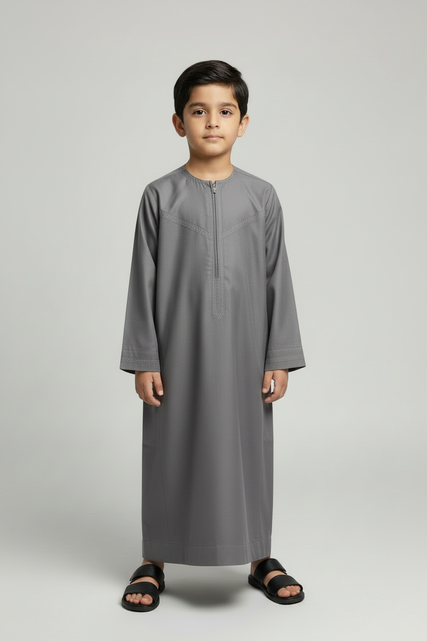 Medium Grey Thobe on Small Boy Model