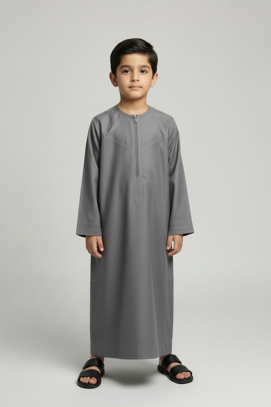 Medium Grey Thobe on Small Boy Model